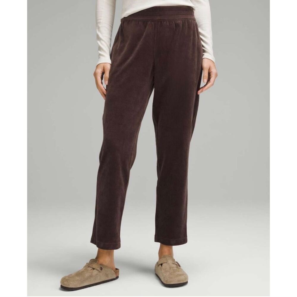 Lululemon 8 Scuba Mid-Rise Wide-Leg Pant 7/8 Length *Velvet Cord in Espresso
